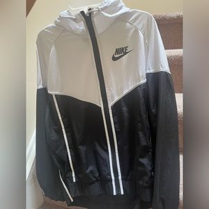 Black and white Nike windbreaker